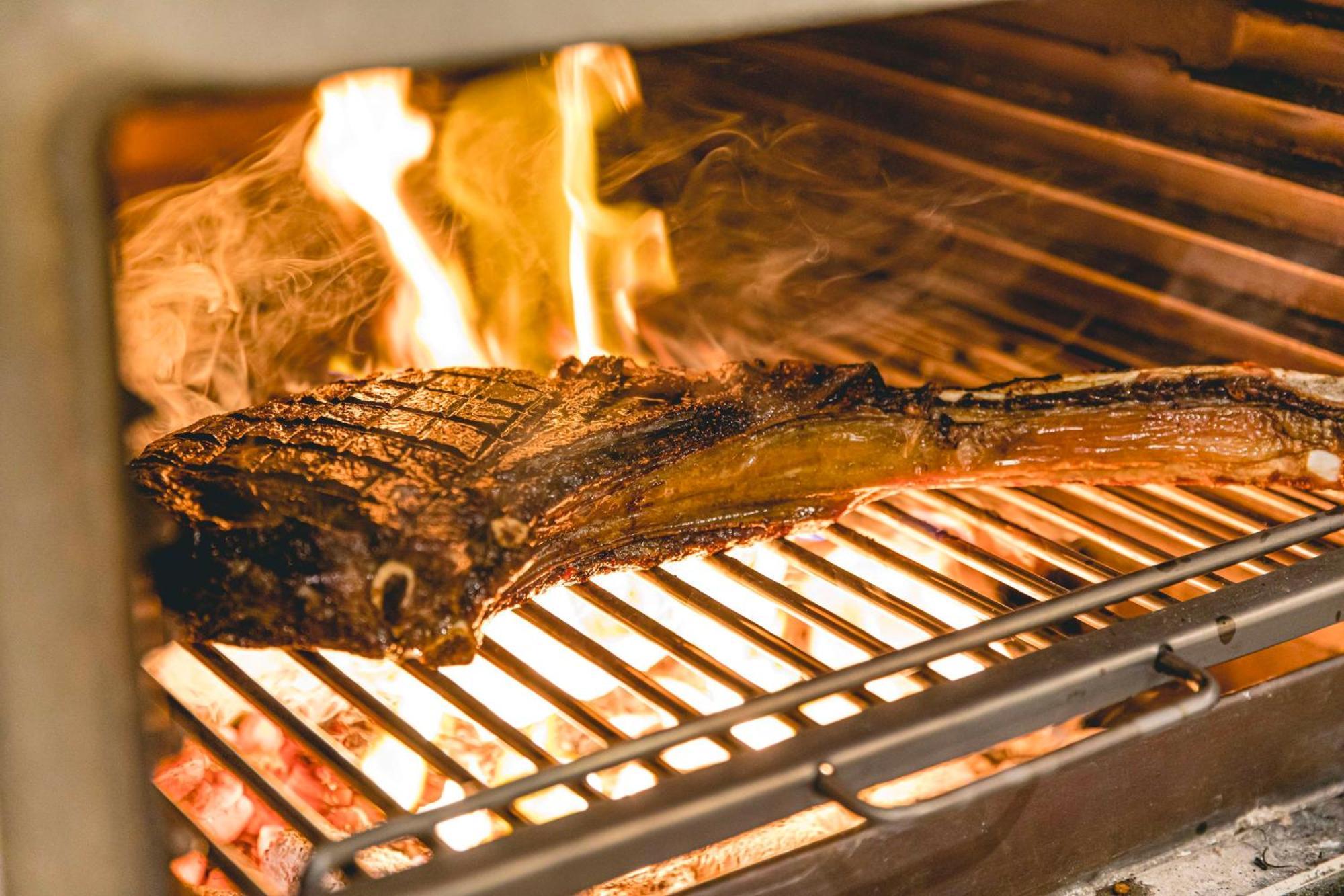 Готель Dhawa Yura Kyoto - Banyan Group Екстер'єр фото A steak being grilled